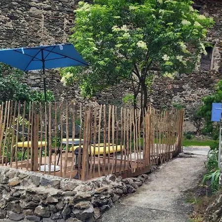 Chez Daniel Cevennes 3 *